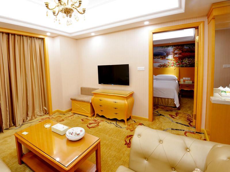 Vienna International Hotel Shenzhen Guangming Avenue Exterior photo